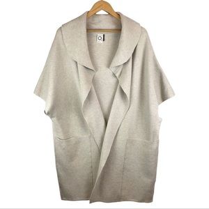 Anthropologie Akemi + Kin Short Sleeve Cardigan with pockets. One Size.